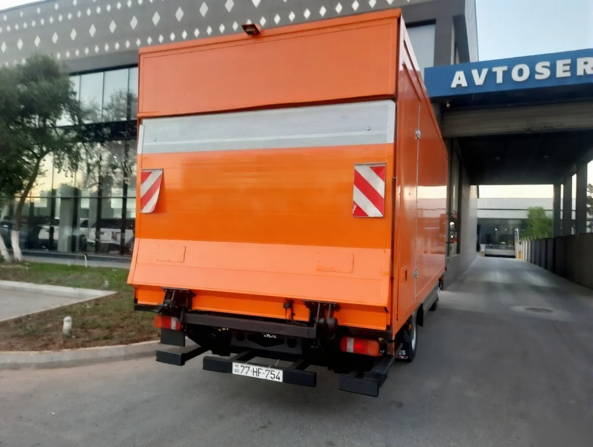 Yük maşını "Mercedes-Benz" icarəsi