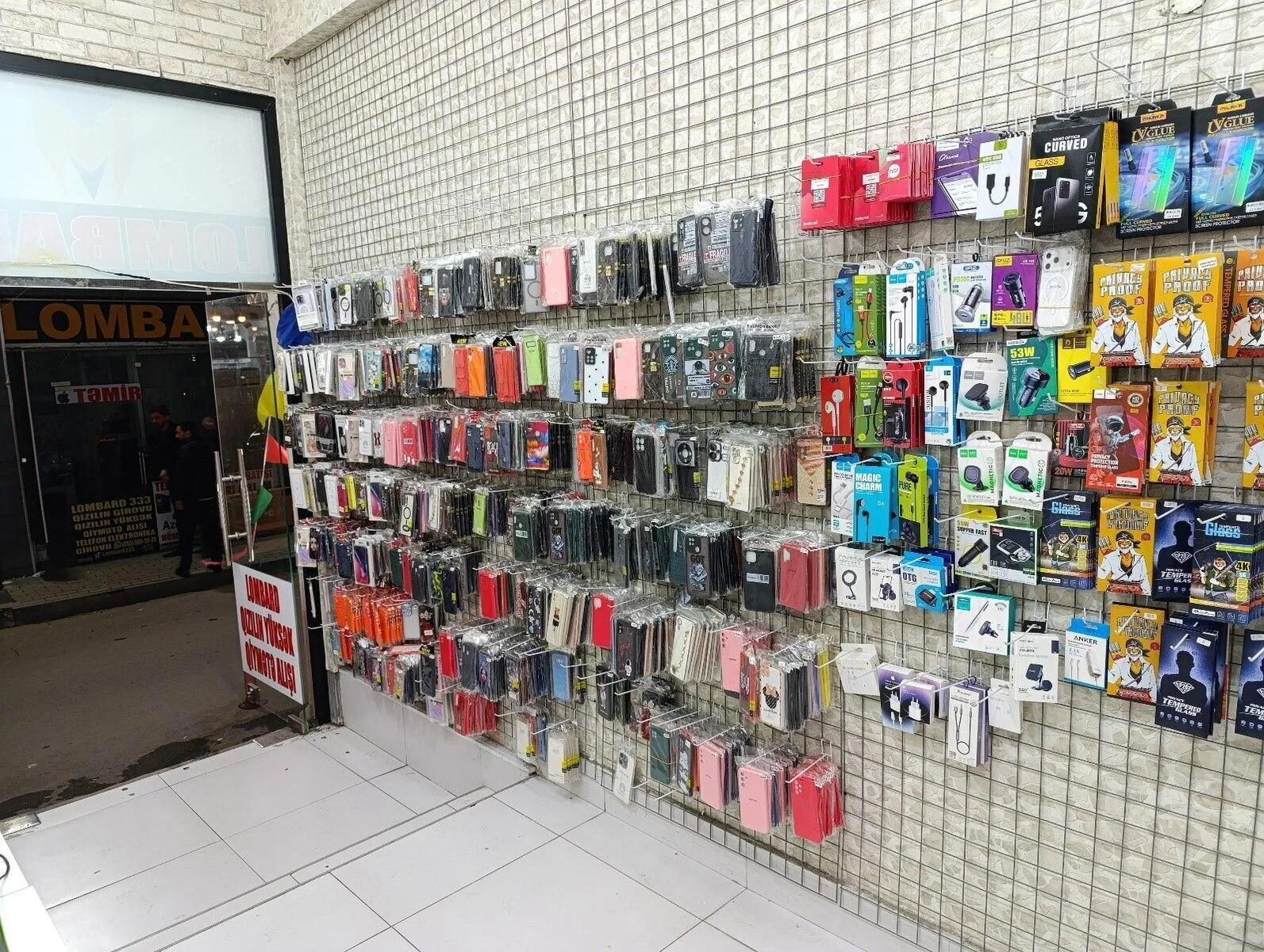 Obyekt icarəyə verilir, Neftçilər m.