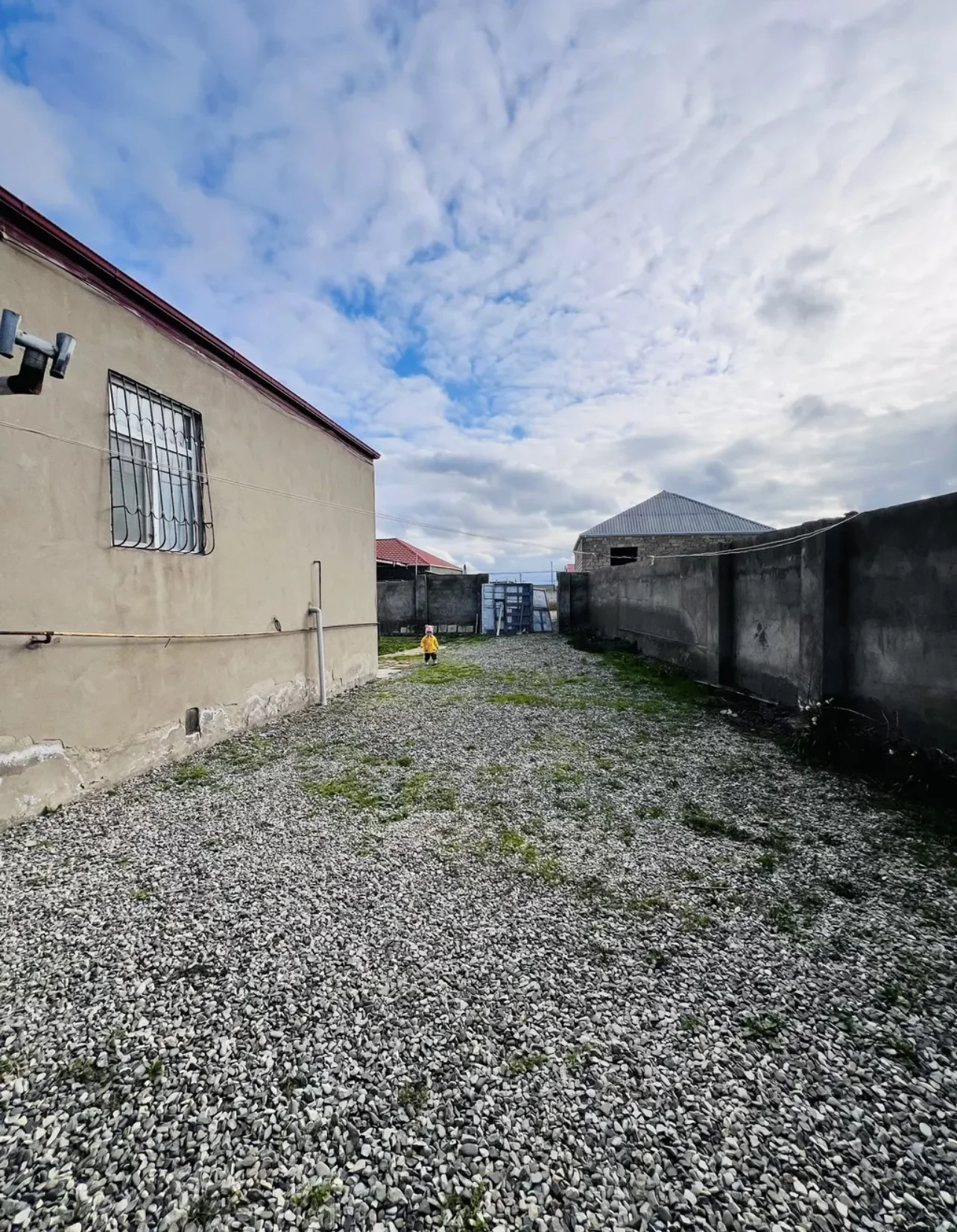 Həyət evi satılır