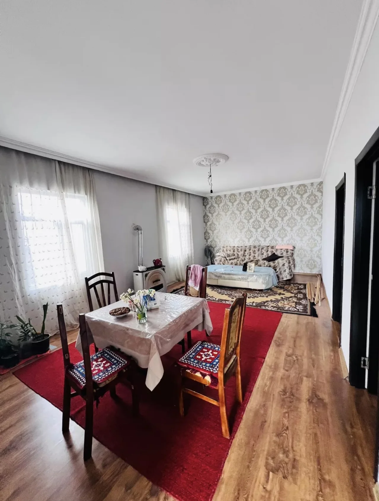 Həyət evi satılır